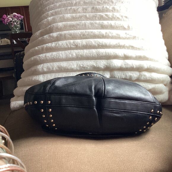 Coach Circle Hobo in Studded Calf Leather 34998 RARE - Picture 3 of 7